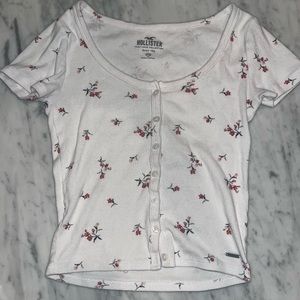 Hollister Baby Tee - Buttoned and Ribbed